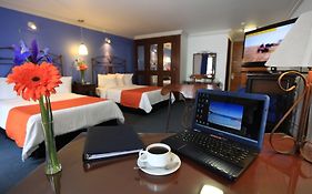 Hotel Ciros